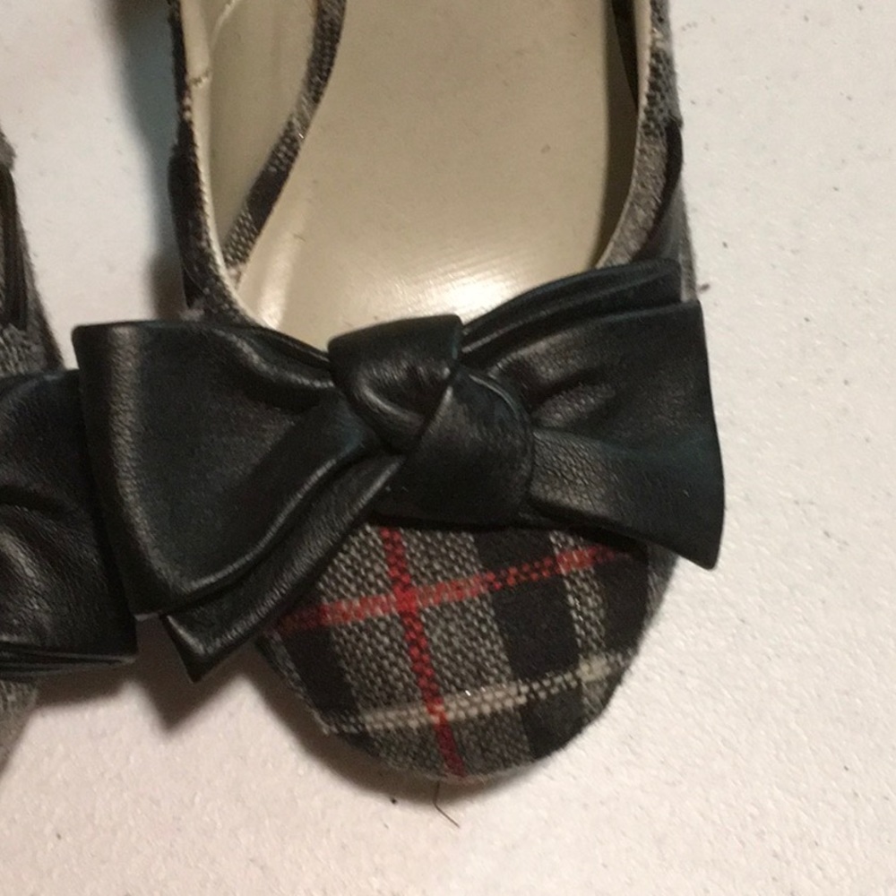 Heels - Picture 3 of 4